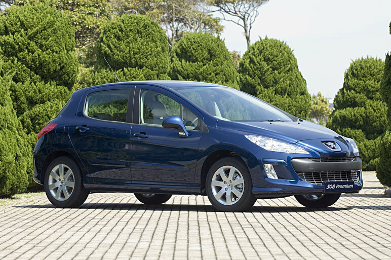 プジョー308、猫顔極まる 日本モデル撮り下ろし！