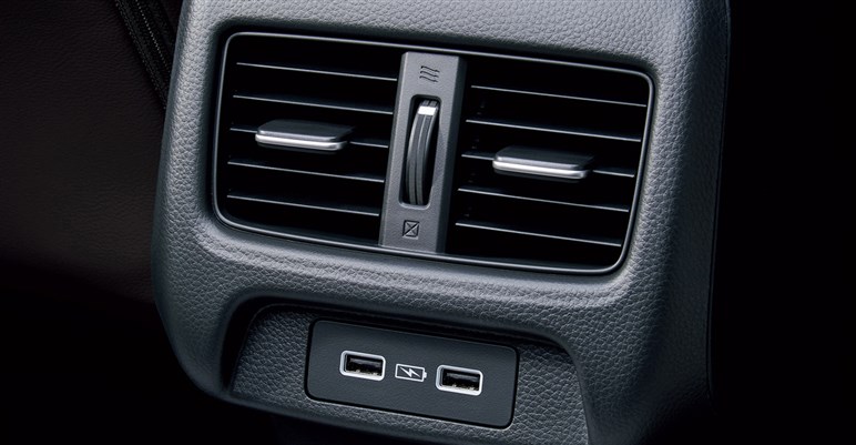 登場から約2年、ホンダの主力SUV「ZR-V」は売れている？ 好調を維持も25年はライバルの全面改良でピンチに!?