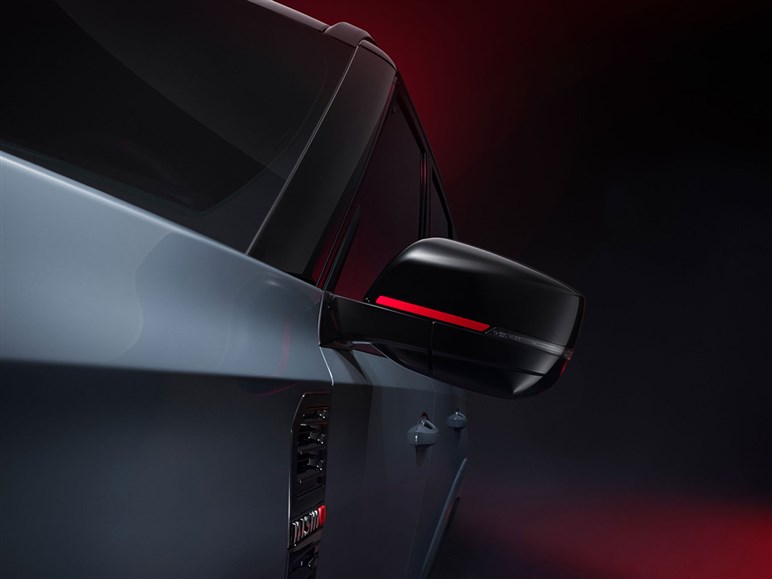 デカさも価格も関係ナシ!? 新型「パトロールNISMO」に「日本導入を！」の声多数。日産浮上の起爆剤になるか