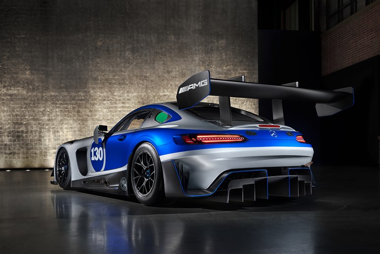 【打倒911】の最新バージョン「メルセデスAMG GT」の“最強”PHEVモデルの乗り味