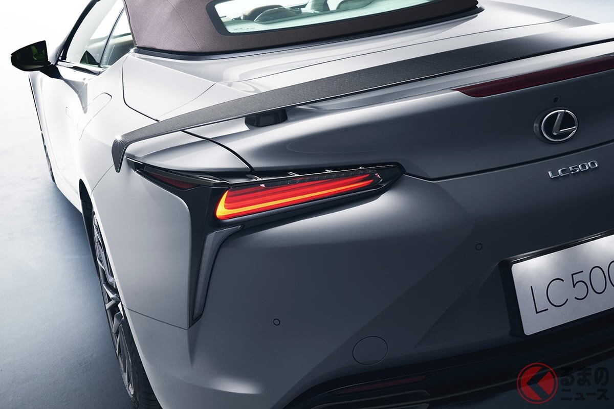 世界的に貴重な“大排気量スポーツモデル”に注目！ パワフルな「V8エンジン」搭載のレクサス「LC」とシボレー「コルベット」の違いは？ ボディサイズ・エンジン・価格帯などで比較！