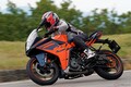 【海外試乗】400cc未満のスーパースポーツ　2022年型KTM「RC390」の魅力とは!?