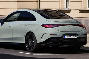 クラシックグリルでEV版と差別化。メルセデス・ベンツ新型「CLA」、新ミラーサイクルHVモデルを欧州発表
