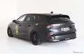 オペル、5月30日に「あらゆる面で型破り」な新型車を発表へ