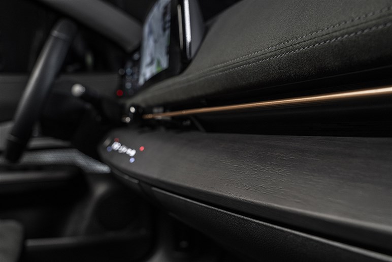 日産「アリア」で1700km弱ロングドライブしてみたリアル。10年前よりラクになったが充電回数は凄いことに!?