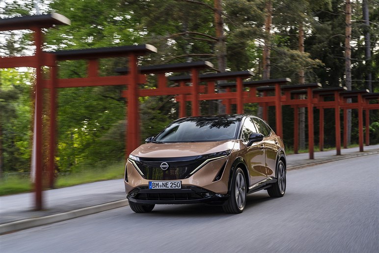 日産「アリア」で1700km弱ロングドライブしてみたリアル。10年前よりラクになったが充電回数は凄いことに!?