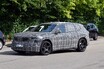 BMWの新型EV「iX3 M」プロトを捕捉。次世代Mモデルが本格始動、高性能仕様で開発進行中