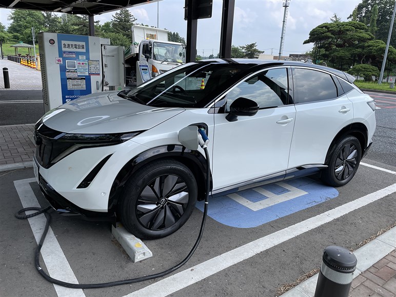 日産「アリア」で1700km弱ロングドライブしてみたリアル。10年前よりラクになったが充電回数は凄いことに!?