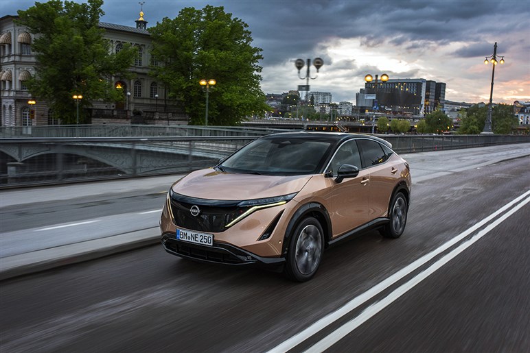 日産「アリア」で1700km弱ロングドライブしてみたリアル。10年前よりラクになったが充電回数は凄いことに!?
