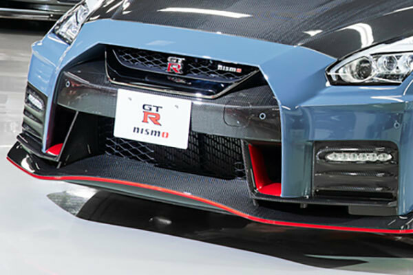 日産「GT-R NISMO」新モデル初公開 エンジン改良＆軽量化「ポテンシャル上がった」