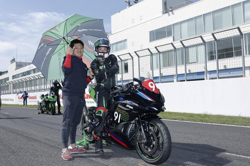 カワサキ】Ninja ZX-25R のワンメイクレース「2025 Ninja Team