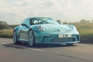2025年版　自動車専門誌が選ぶ、最高のスーパーカー　10選　誰もが夢見る憧れの的