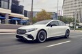 メルセデスEVの頂点「EQS」にいよいよAMG登場。Sクラス級の巨体が3.4秒で100キロまで加速…電池の減りは？