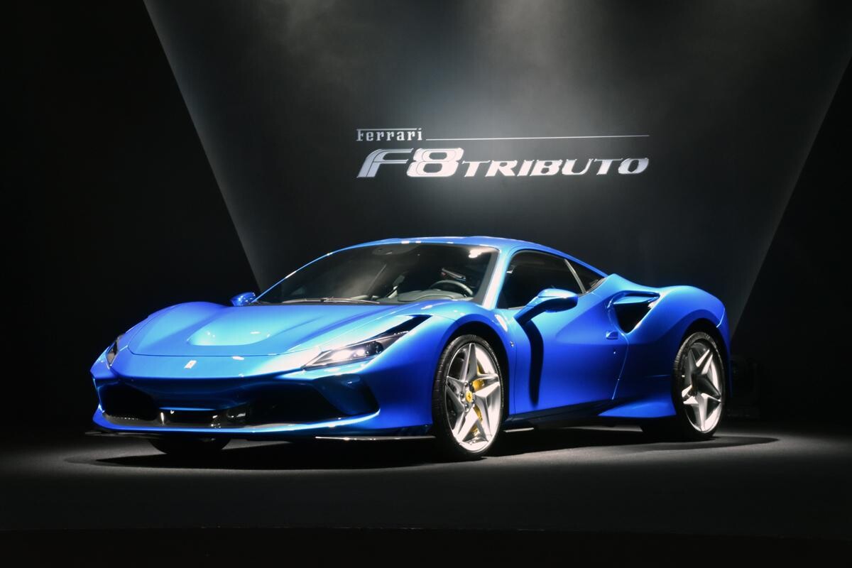 フェラーリ488GTBを圧倒するパフォーマンス！　F8 Tributoが日本上陸