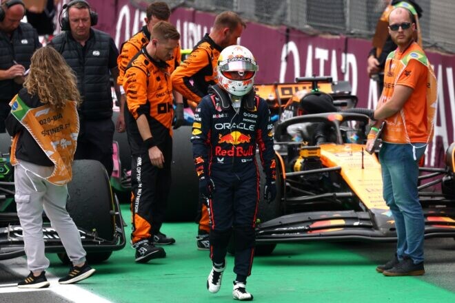 【角田裕毅を海外F1解説者が斬る】犠牲にならざるを得ないセカンドドライバーの辛さ。この献身が報われることを願う