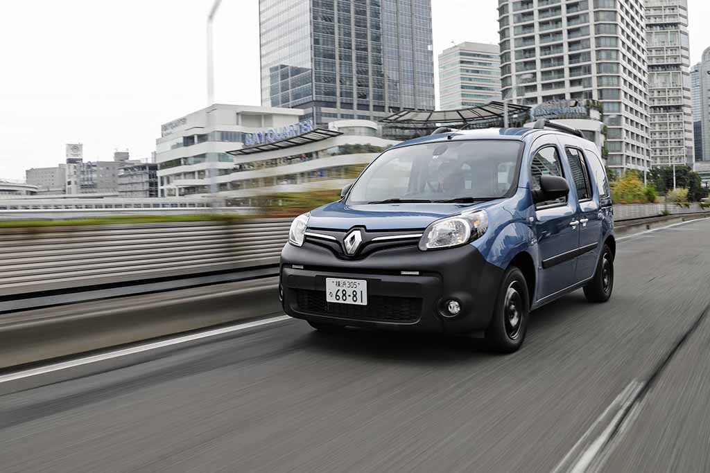 国内試乗 完売必至のラストカングー ルノー カングー ディーゼルmt Le Volant Carsmeet Web 自動車情報サイト 新車 中古車 Carview