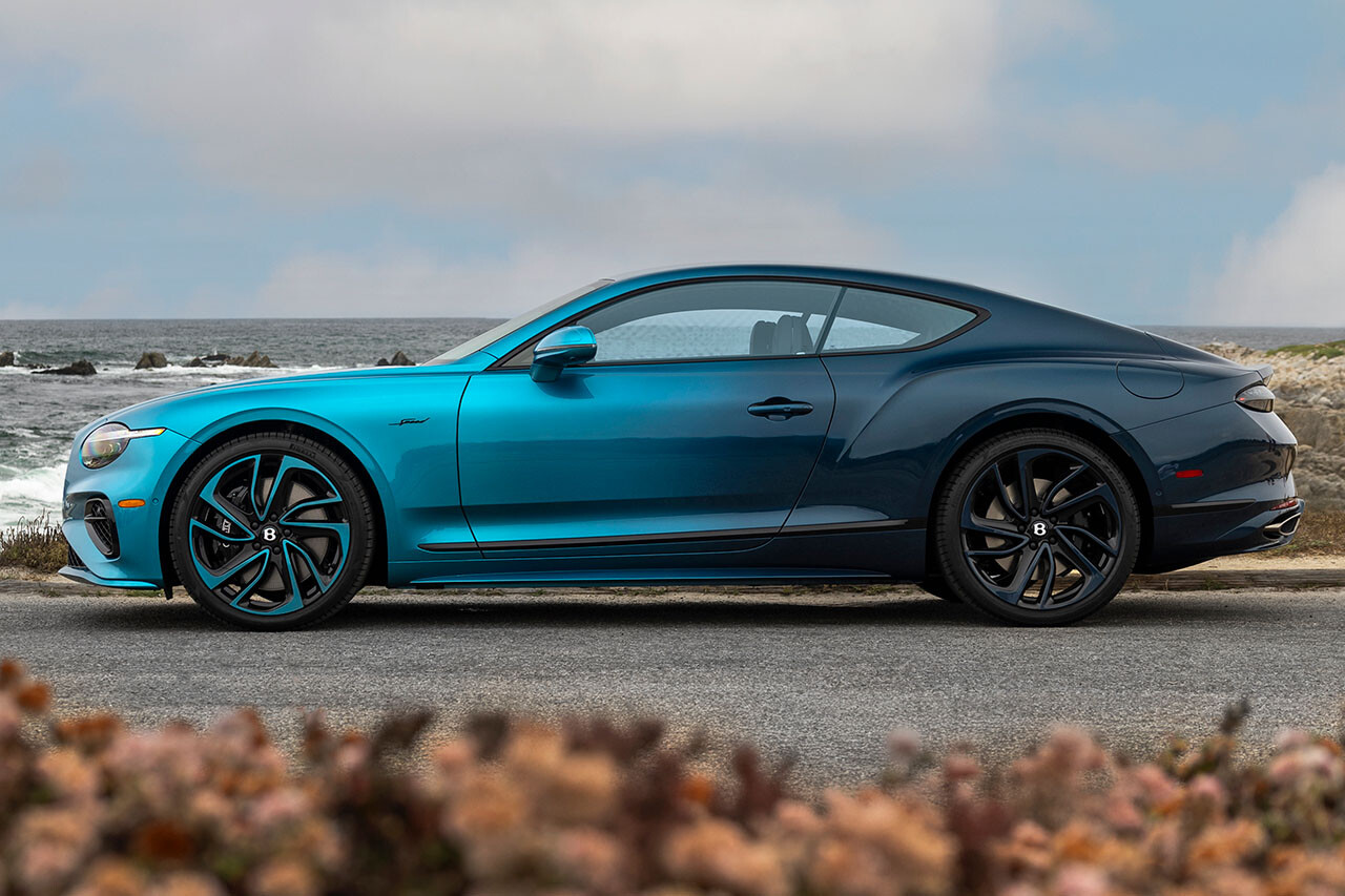 1台になぜ56時間も？ ベントレー史上最も複雑な手作業塗装『オンブレ』の秘密に迫る