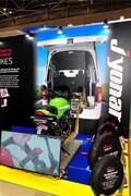 この手があったか！ トランポにバイクを固定する方法アレコレ！　東京モーターサイクルショー2019