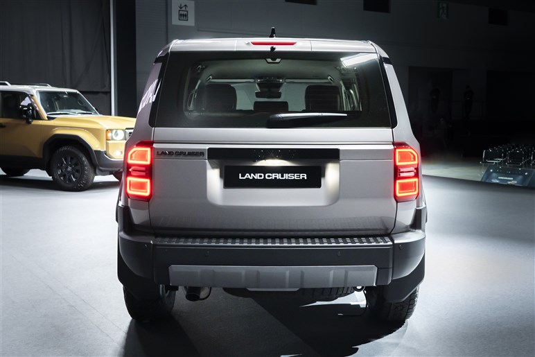 新型「ランクル250」のスタート価格は500万円台後半。北米仕様から割り出した！