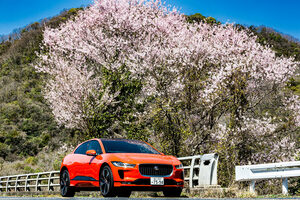 ジャガーI-PACEで充電旅、岡山編。ついにこの旅最初の桜を発見!　桜前線は追えるのか!? ジャガーのEV「I-PACE」で行く「早春、大人の充電旅。第6回」