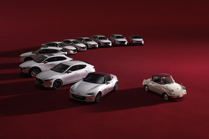 マツダ　創立100周年の「100周年特別記念車」を全車種に設定し受注開始