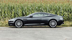 【このボンドカーなんぼ？】『007／慰めの報酬』で使用されたアストンマーティンDBSがオークションに　オリジナルボンドカーの価格は？