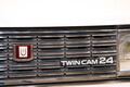 TWINCAMから冷房車まで、ステッカーで高性能をアピールした昭和のクルマ