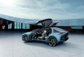 レクサスは東京モーターショーで新作EVコンセプトで次世代電動化ビジョンをアピール