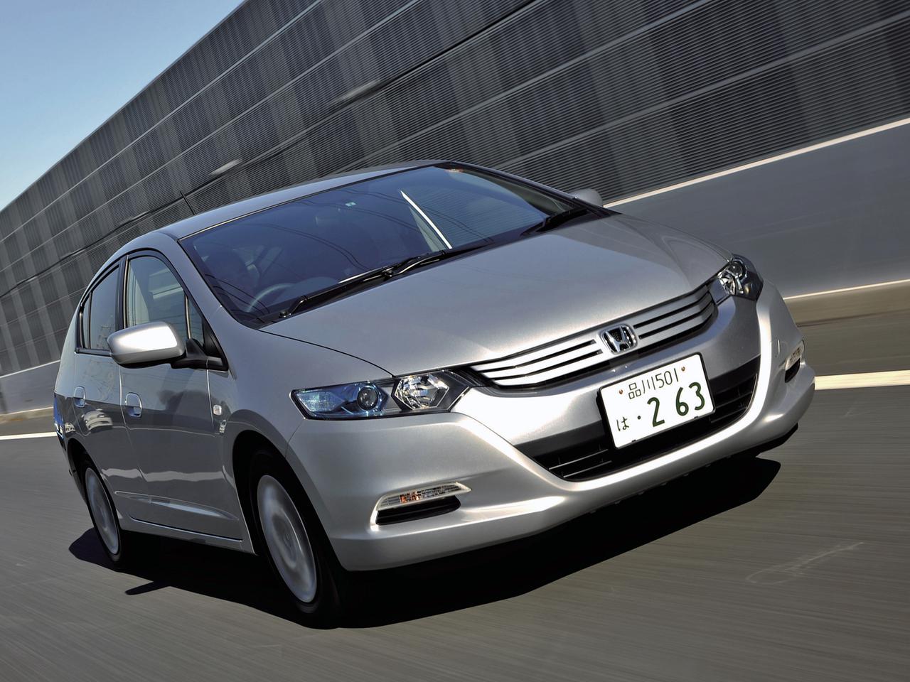 10年ひと昔の国産車 12 ホンダ インサイトは自然な走行感覚のハイブリッド車として魅力に溢れていた Webモーターマガジン 自動車情報サイト 新車 中古車 Carview