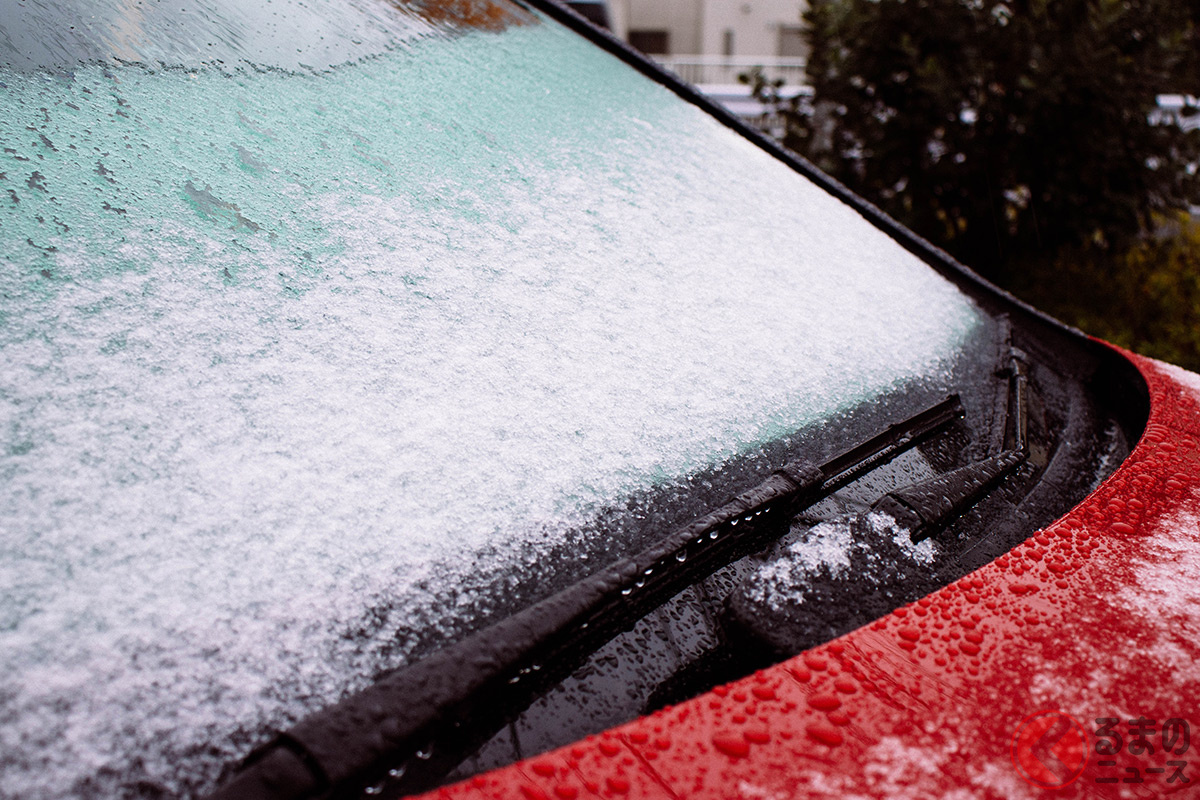 降雪時にワイパー立てるのはナゼ 積雪地以外でも 立てる ことが重要な理由とは くるまのニュース 自動車情報サイト 新車 中古車 Carview