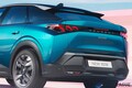 “カッコいい3代目”がついに日本上陸！ プジョー新型「3008」は電動パワートレインを備えた美しきファストバックSUVに進化