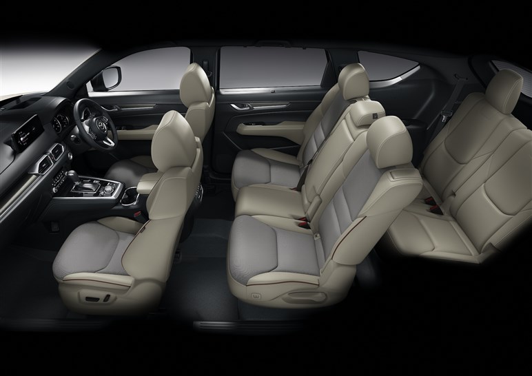 サイズ拡大で取り回しは？ 乗り心地改善？ マツダの新型SUV「CX-80」のギモンを開発陣に聞いてみた