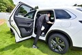 サイズ拡大で取り回しは？ 乗り心地改善？ マツダの新型SUV「CX-80」のギモンを開発陣に聞いてみた