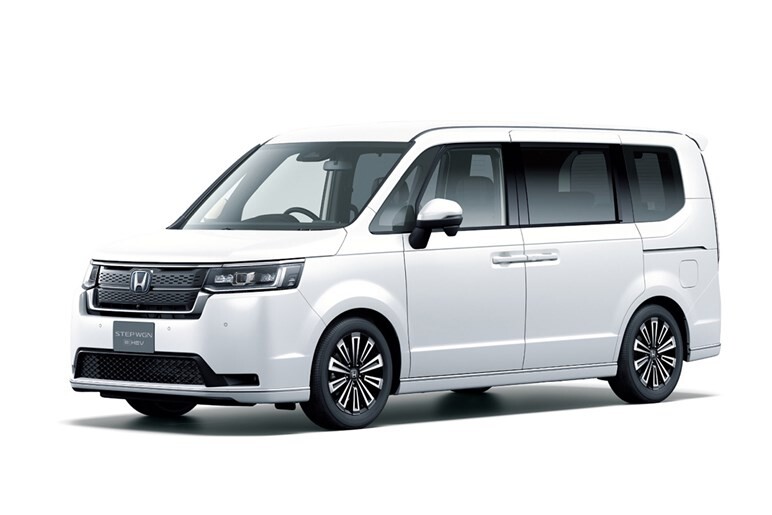 トヨタは「エスクァイア」の黒歴史を踏み越えて再び“小さなアルファード”を開発できるか？