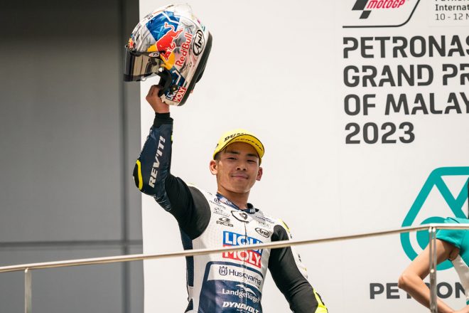 Moto3：佐々木歩夢、2位獲得でマシアと13ポイント差に「まだ2レース残っているので最大限の力を尽くす」／第18戦マレーシアGP