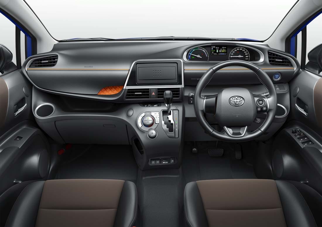トヨタ シエンタ 一部改良で便利装備が充実 2列シート車の新グレードも追加設定 新型車レポート スタイルワゴン ドレスアップナビ 自動車情報サイト 新車 中古車 Carview