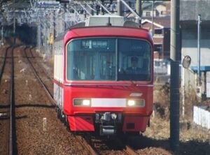 自動車の踏切事故を減らせるか？ 名鉄ら5社が全国初の実証実験 AIが危険を検知→ETC2.0で警告