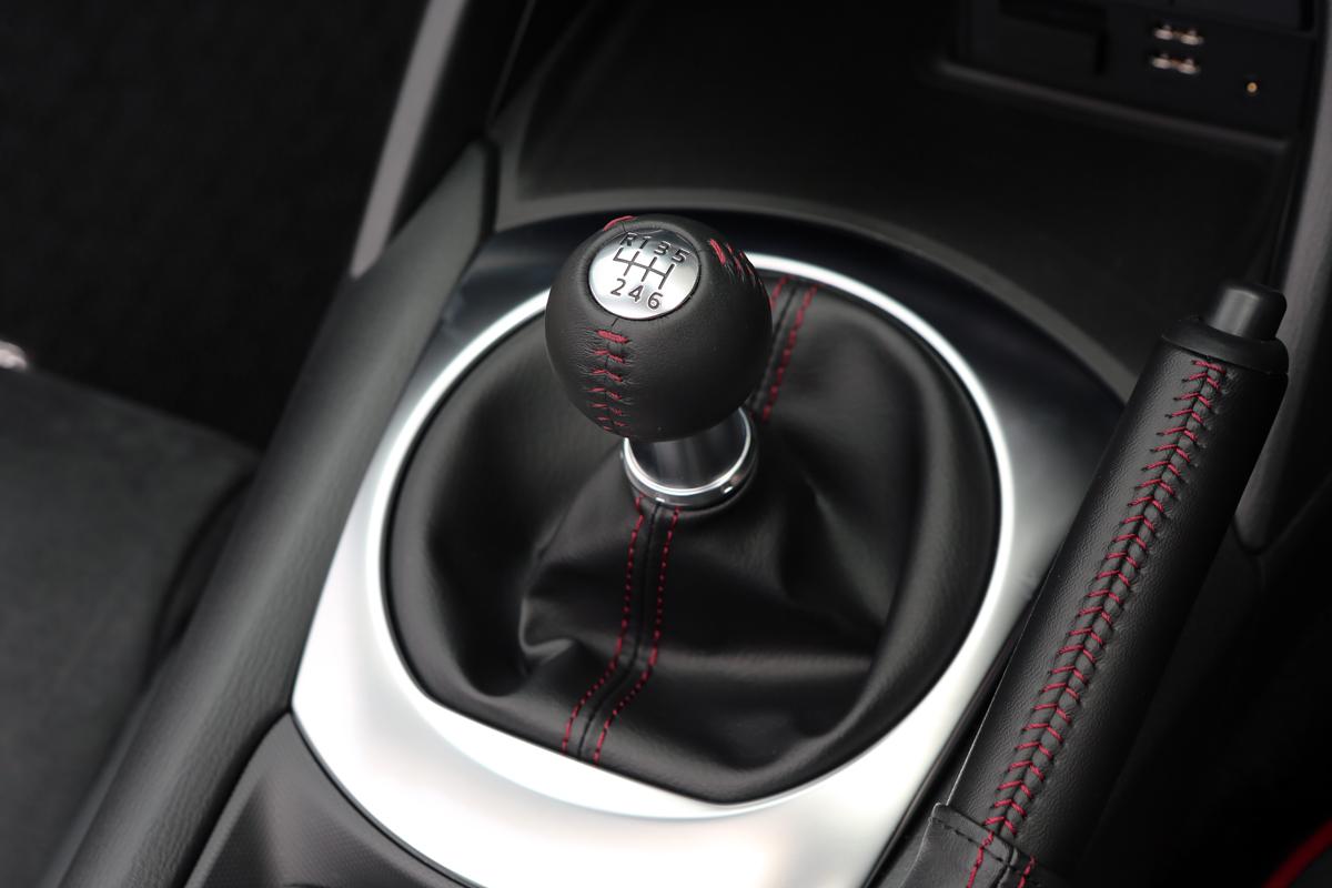 スポーツカーは 燃費が悪い は誤解 隠れエコな 燃費の優れた モデルランキングtop５ Web Cartop 自動車情報サイト 新車 中古車 Carview