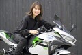 普通のバイクのスタイリングが安心感を生む！ カワサキの原付二種電動バイク『Ninja e-1』に試乗します～小野木里奈の○○○○○日和～