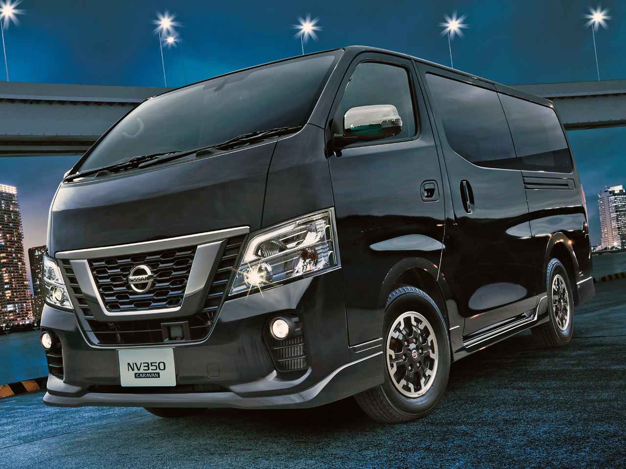 日産 Nv350キャラバンの特別仕様車 プレミアム Gx アーバンクロム を発売 Webモーターマガジン 自動車情報サイト 新車 中古車 Carview