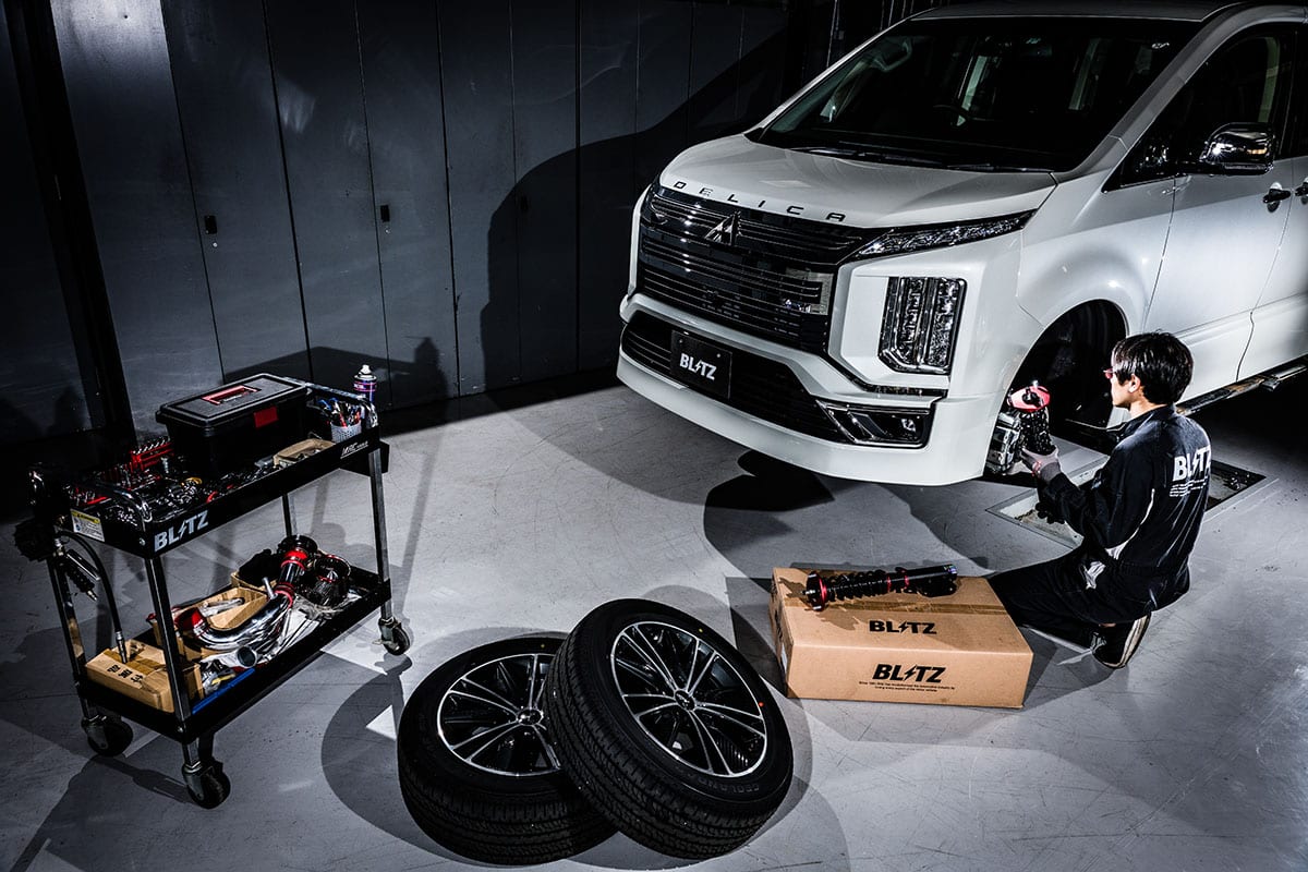新型デリカd 5だってローダウン ブリッツから間もなくzz R車高調がデビュー スタイルワゴン ドレスアップナビ 自動車情報サイト 新車 中古車 Carview