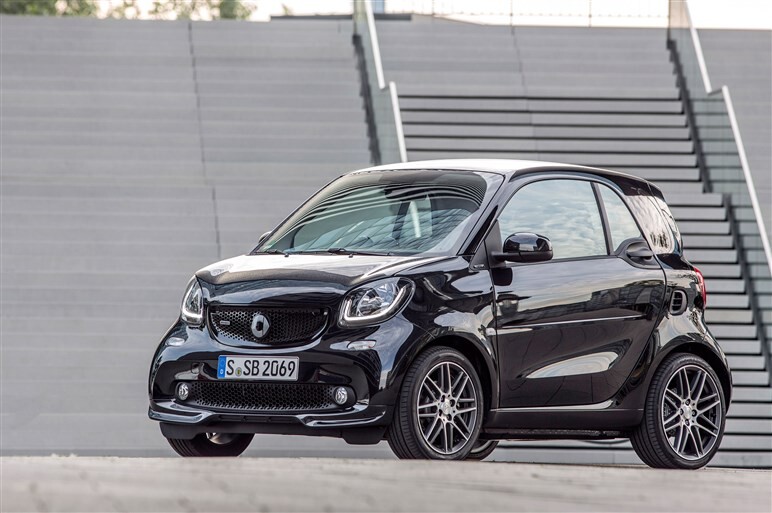 スマート ブラバス フォーツー試乗。欧州では約230万円～