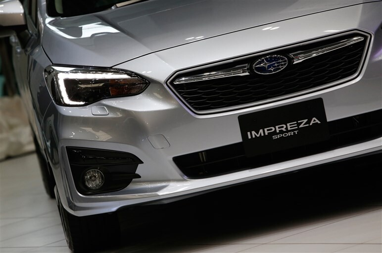 新型インプレッサは“スバル車のど真ん中”。右ハンドルの国内仕様を初公開