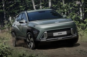 全面改良で大胆フェイスへ　新型ヒョンデ・コナ　斬新な小型SUV、2023年発売予定