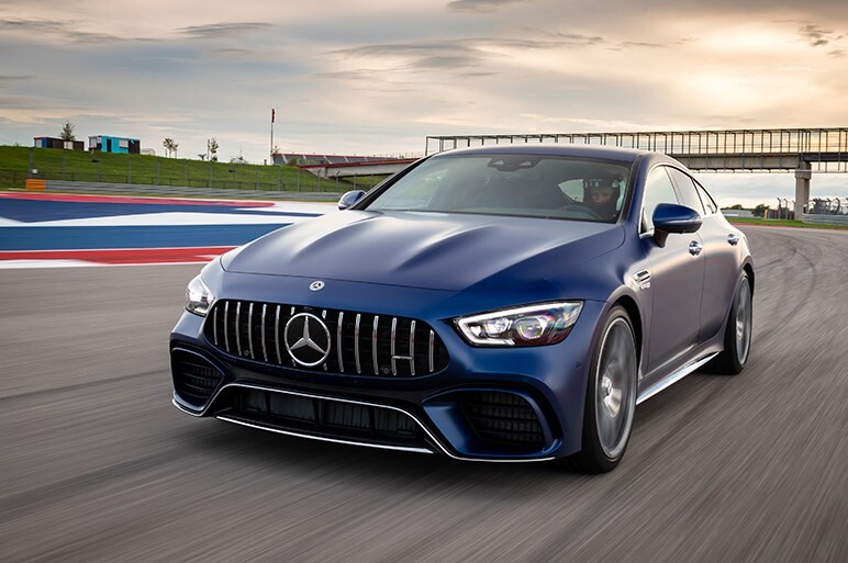 AMG GTとパナメーラ。超高性能4ドアクーペ2台はスタンスが違う