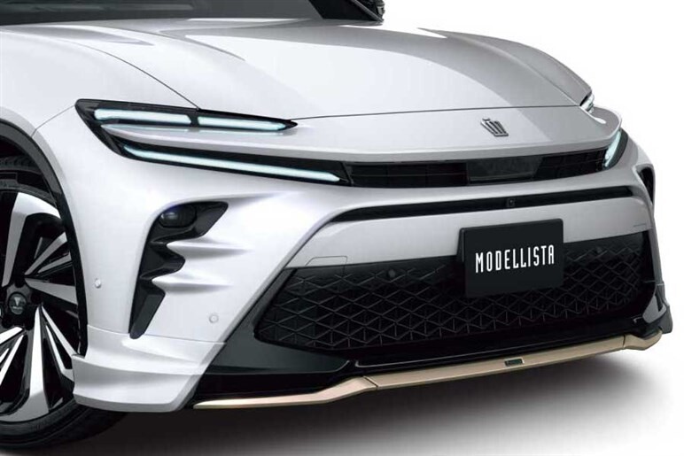 モデリスタ　クラウンスポーツ　取説あり クラウンスポーツの取り扱い説明書。納車前に抑えておくと安心