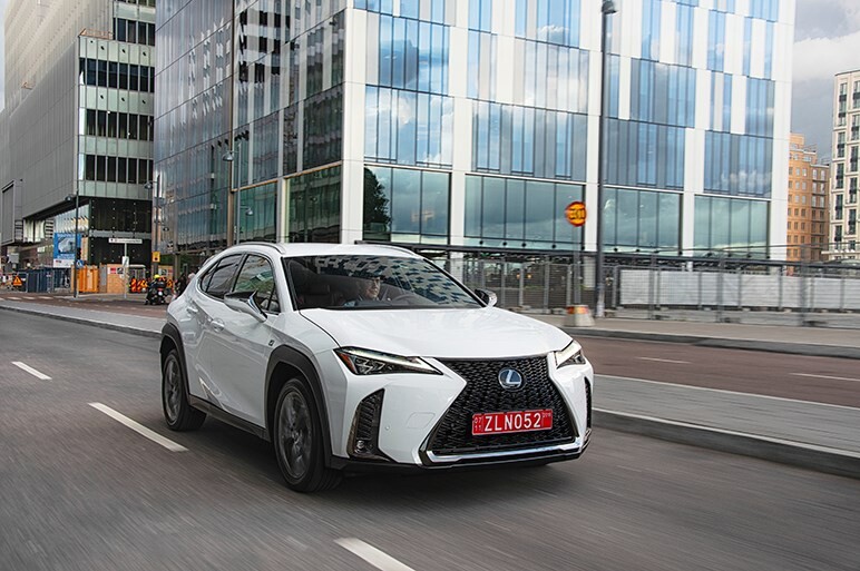 レクサス最小の新型クロスオーバーUXに初試乗。期待の走りはどうだった？