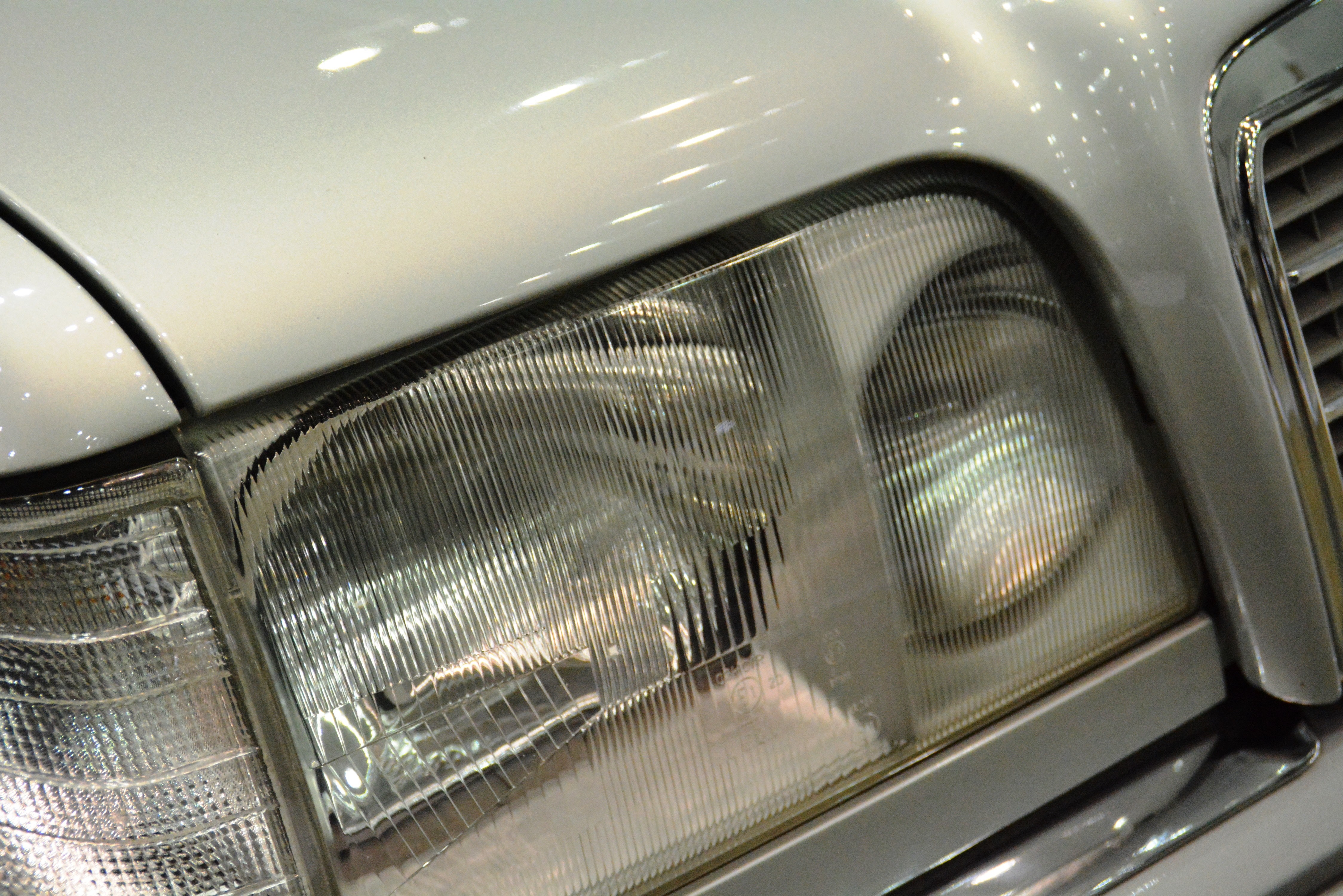 560slが1100万円 バブル期のメルセデスが値上がり中 ヤナセが手がける極上の中古車とは Gq Japan 自動車情報サイト 新車 中古車 Carview