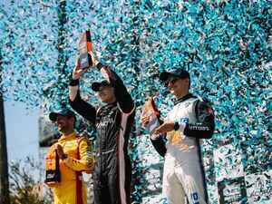 インディカーシリーズ2022第3戦、ニューガーデンが荒れたレースを制し連勝！ 佐藤琢磨は最終盤にリタイア【ロングビーチ】
