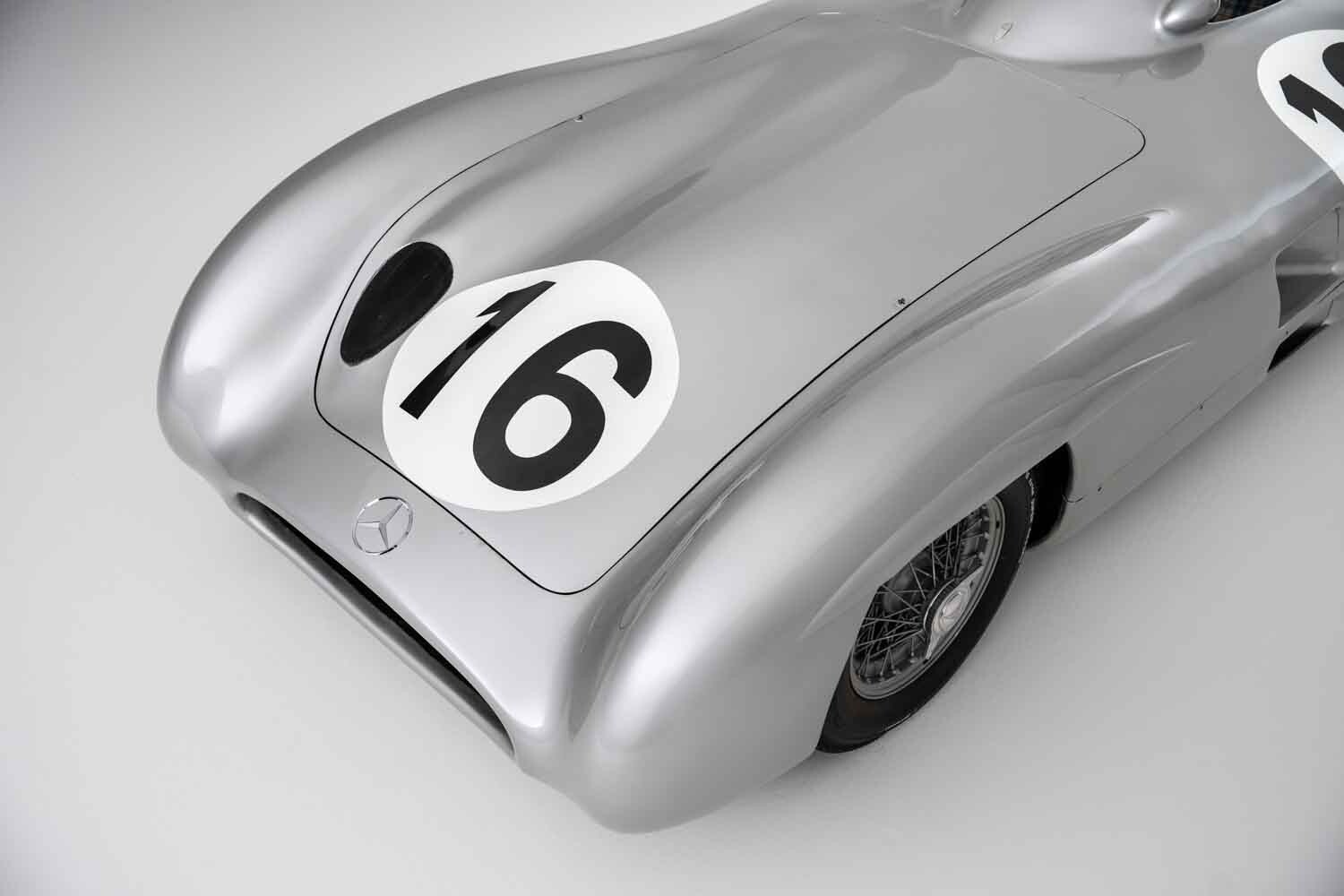 驚愕の82億円弱で落札！ メルセデス・ベンツ「W196R」は